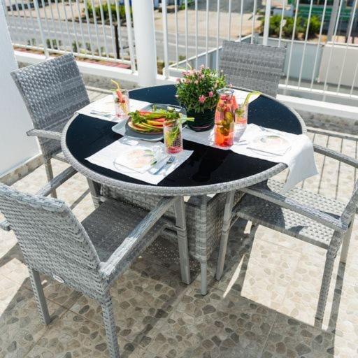 Sky Sea Cyprus Apartment Kapparis Paralimni Bagian luar foto