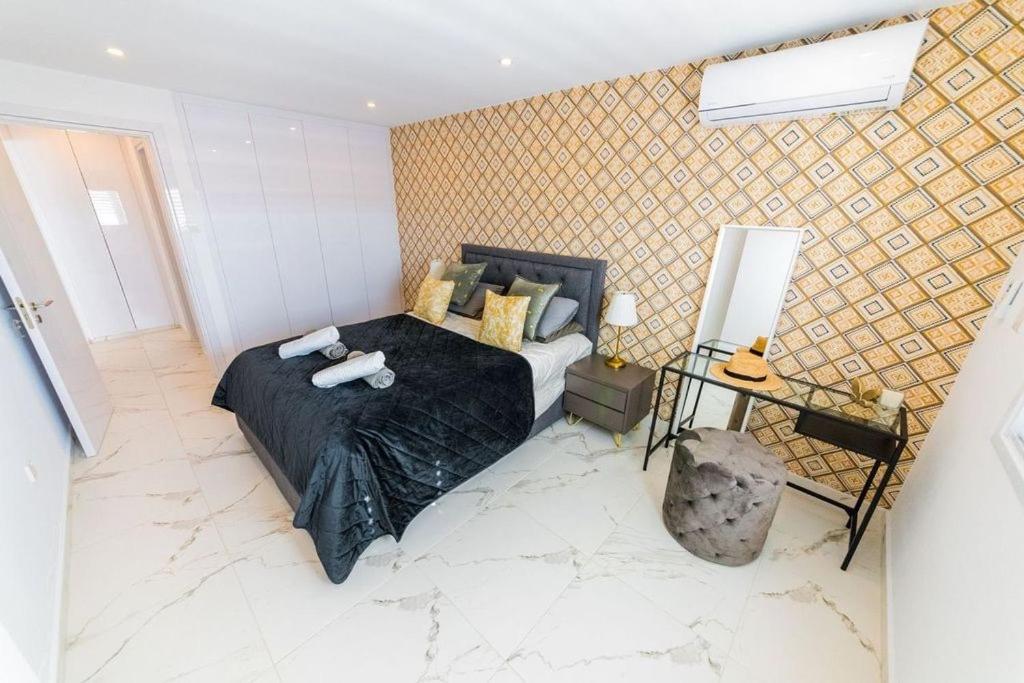 Sky Sea Cyprus Apartment Kapparis Paralimni Bagian luar foto