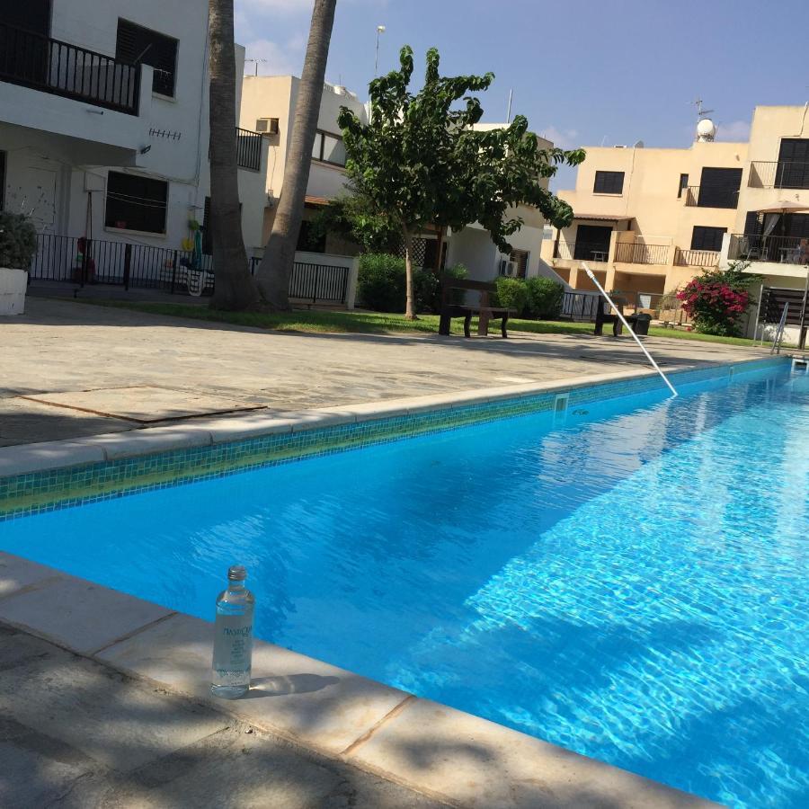 Sky Sea Cyprus Apartment Kapparis Paralimni Bagian luar foto